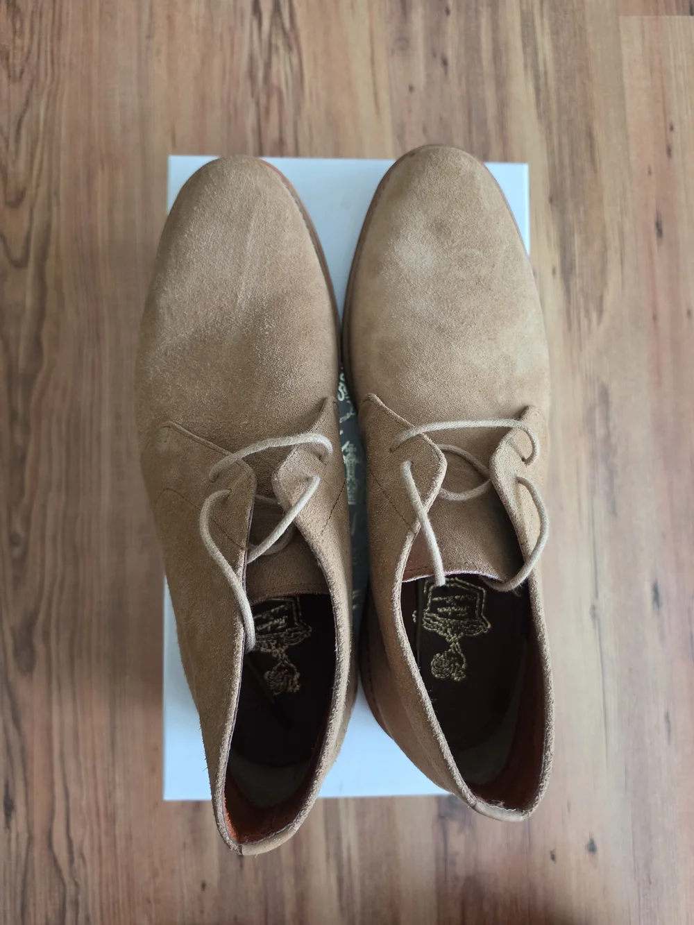 Florsheim Men's Suede Chukka Boots in Light Brown